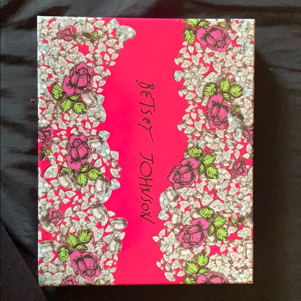 Betsy Johnson wrist wallet